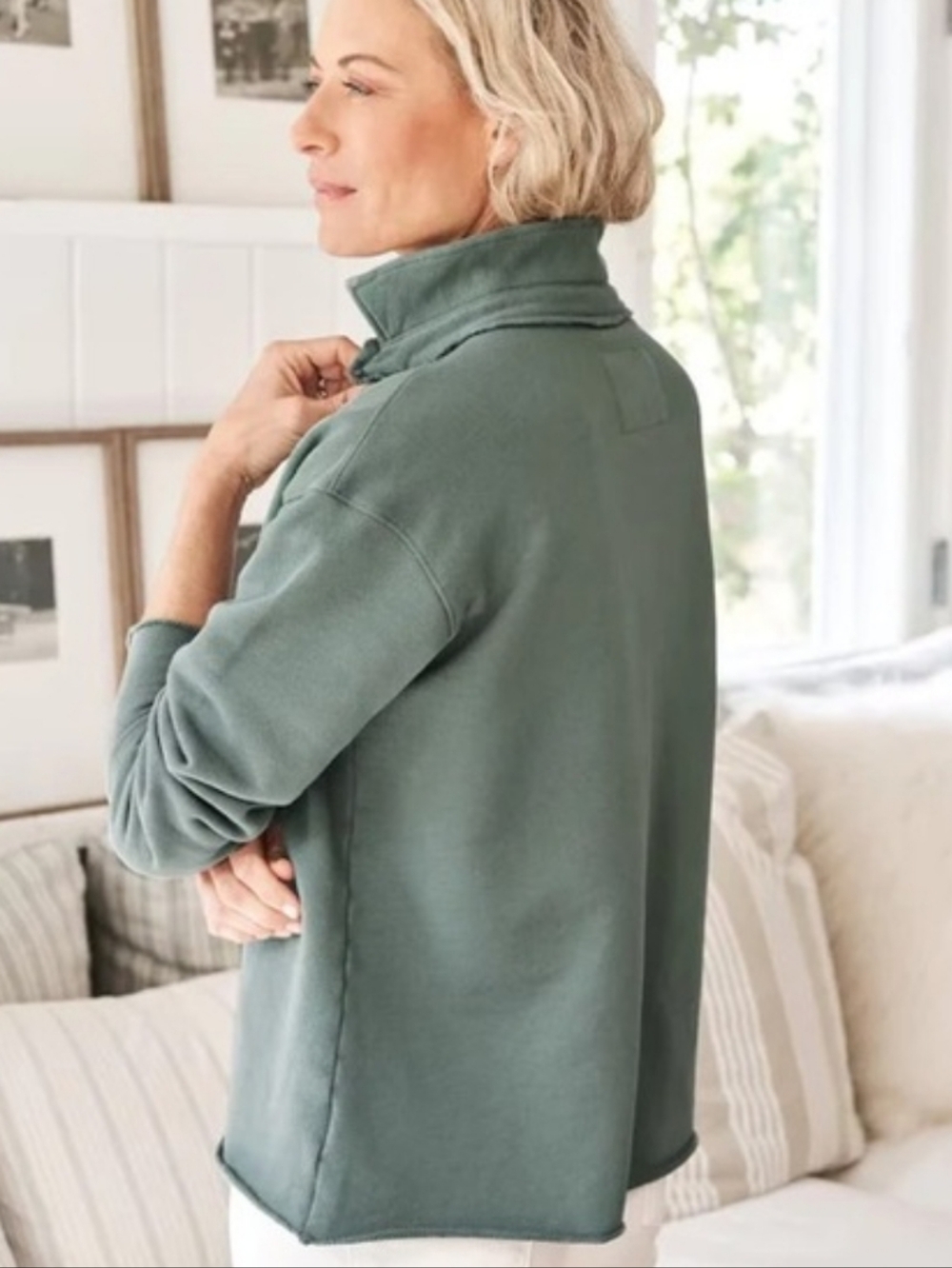 Frank & Eileen Patrick Popover V Neck Sweatshirt - Picture 3 of 13